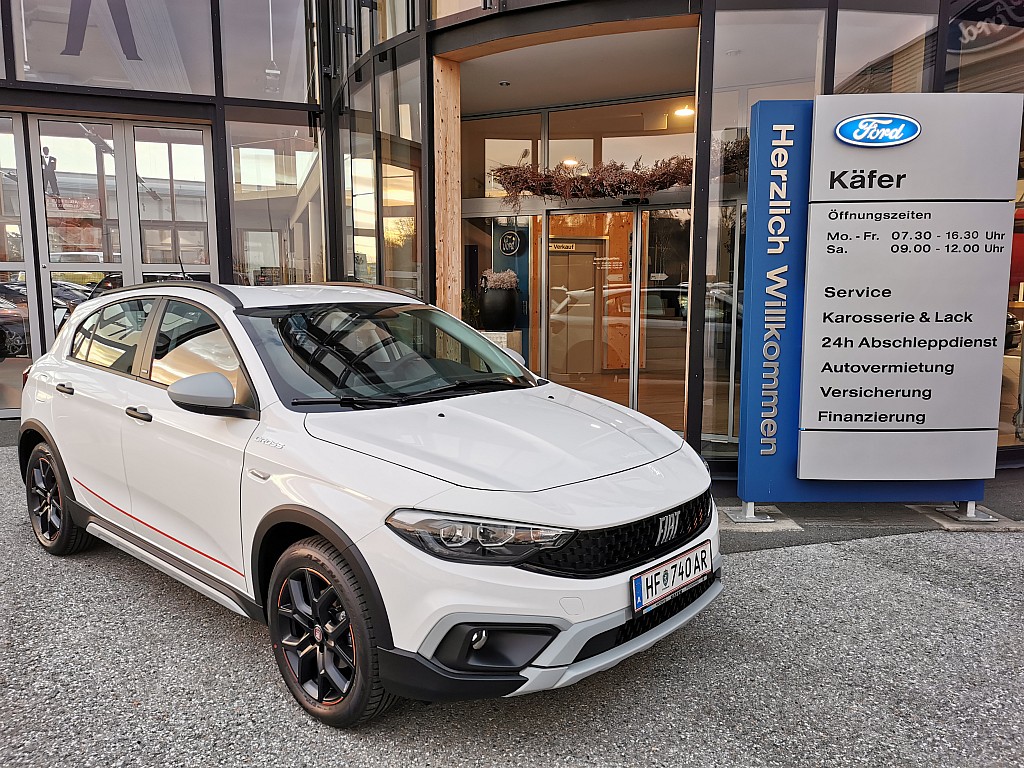 Fiat Tipo Hybrid 130 eDCT7 Garmin