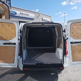 Ford Transit Custom KW/EK 300 L2H1 Trend 130Ps *NEUER MOTOR* Netto € 15.825,-- Transit Custom 300 L2 Trend 130Ps *NEUER MOTOR*