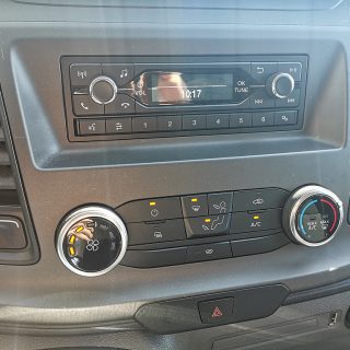 Ford Transit Custom KW/EK 300 L2H1 Trend 130Ps *NEUER MOTOR* Netto € 15.825,-- Transit Custom 300 L2 Trend 130Ps *NEUER MOTOR*