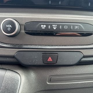 Ford TRANSIT ELEKTRO-KASTENWAGEN 184Ps 67kWh TREND L2H2 350 NETTO € 37.400,-