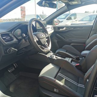 Ford Focus Turnier 2,3 EcoBoost ST X Aut. *inkl. MaxTon Verbau*