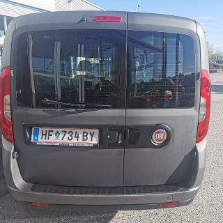 Fiat Doblo Cargo Maxi Kastenwagen 1,2l MultiJet Diesel 90Ps Netto € 10.400,-- Basis