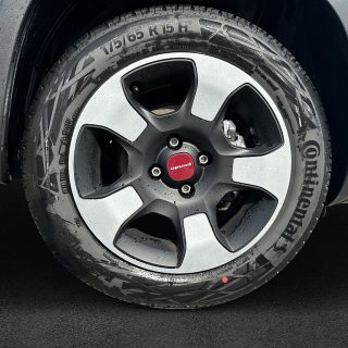 Fiat Panda 4x2 FireFly Hybrid 70 Cross