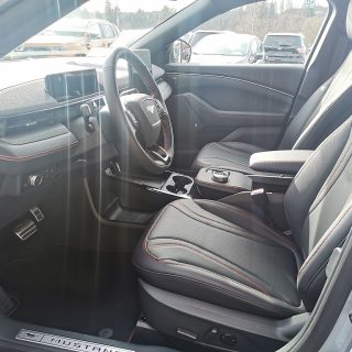 Ford Mustang Mach-E AWD Maximal Batterie Reichweite 540Km WLTP, 98kWh *Technologie Paket1*