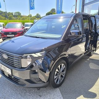 Ford Tourneo Courier 1,0 EcoBoost Titanium
