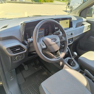 Ford Tourneo Courier 1,0 EcoBoost Titanium