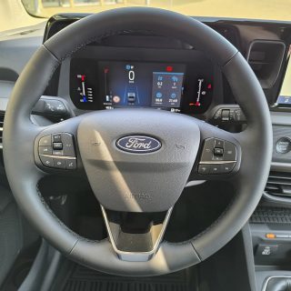 Ford Tourneo Courier 1,0 EcoBoost Titanium