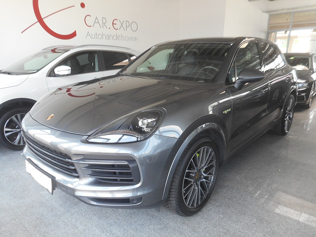 Porsche Cayenne III E-Hybrid PHEV 17,9 kWh Aut.