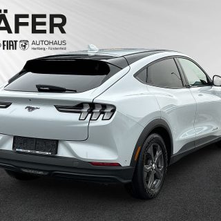 Ford Mustang Mach-E Elektro Heckantrieb 88kWh netto Extended Range  *WLTP Reichweite: 610Km*