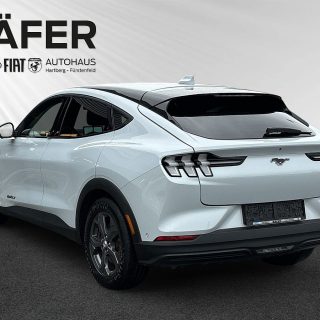 Ford Mustang Mach-E Elektro Heckantrieb 88kWh netto Extended Range  *WLTP Reichweite: 610Km*