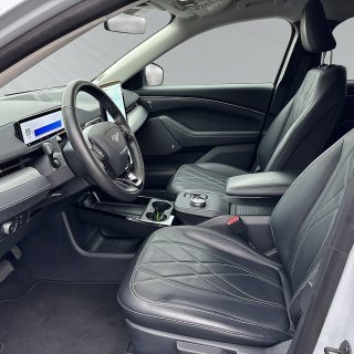 Ford Mustang Mach-E Elektro Heckantrieb 88kWh netto Extended Range  *WLTP Reichweite: 610Km*