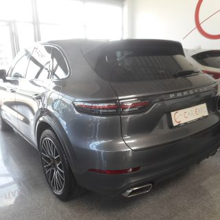 Porsche Cayenne III E-Hybrid PHEV 17,9 kWh Aut.