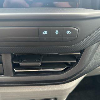 Ford Transit Custom Kasten Doppelkabine 2,0 EcoBlue L2H1 320 Limited Aut.