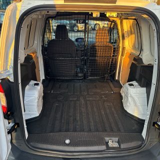 Ford Transit Courier 1.0 EcoBoost Trend 100Ps nur 10771km